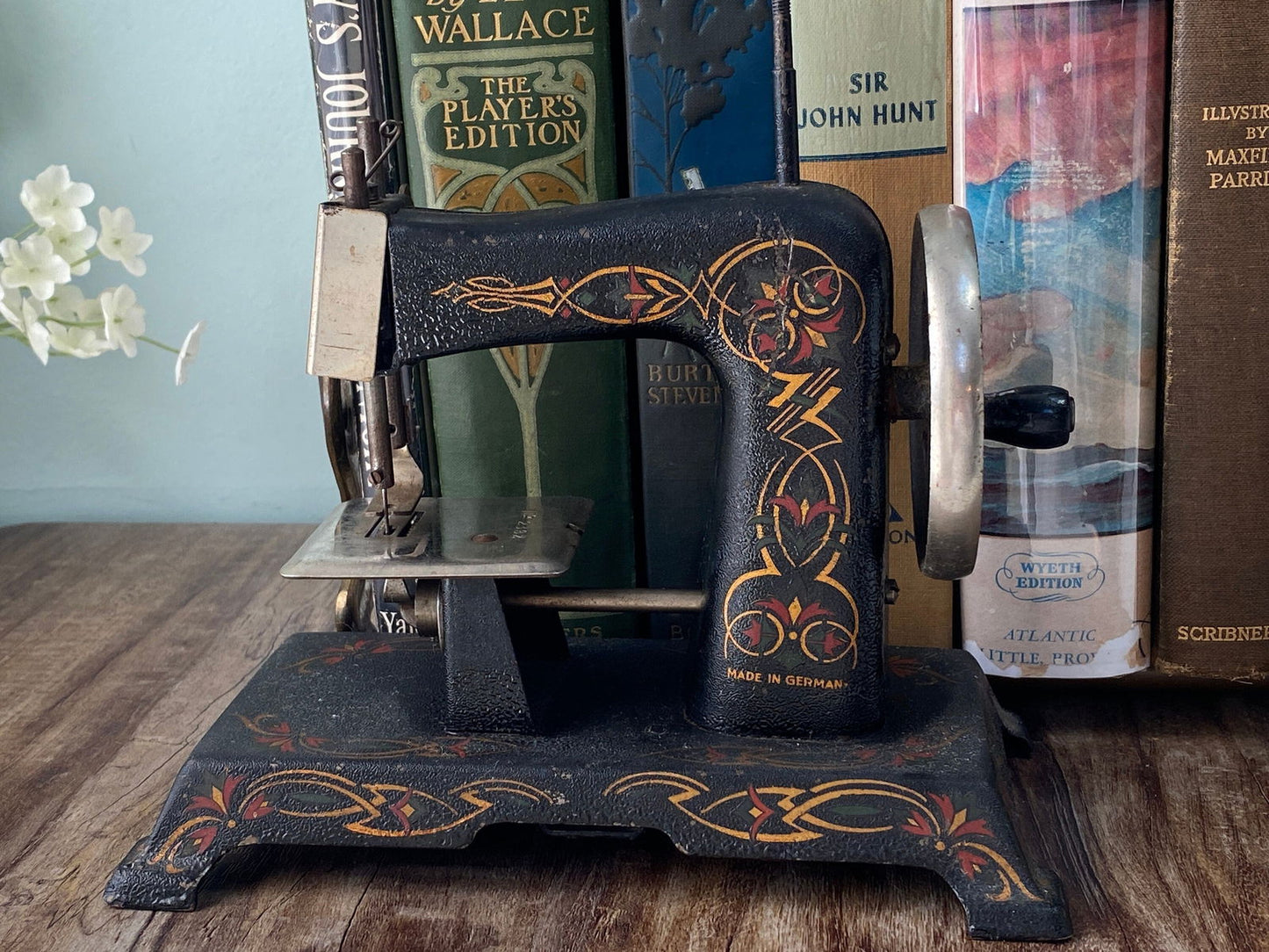 Antique Muller Cast Iron German Toy Sewing Machine - Duckwells