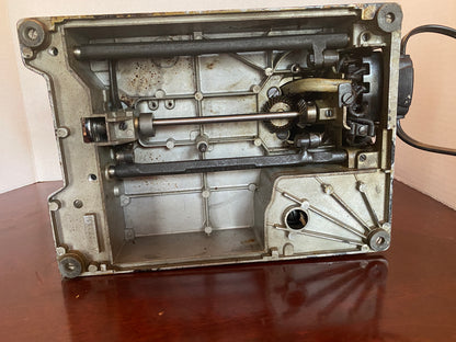 Vintage 1947 Singer Featherweight Sewing Machine