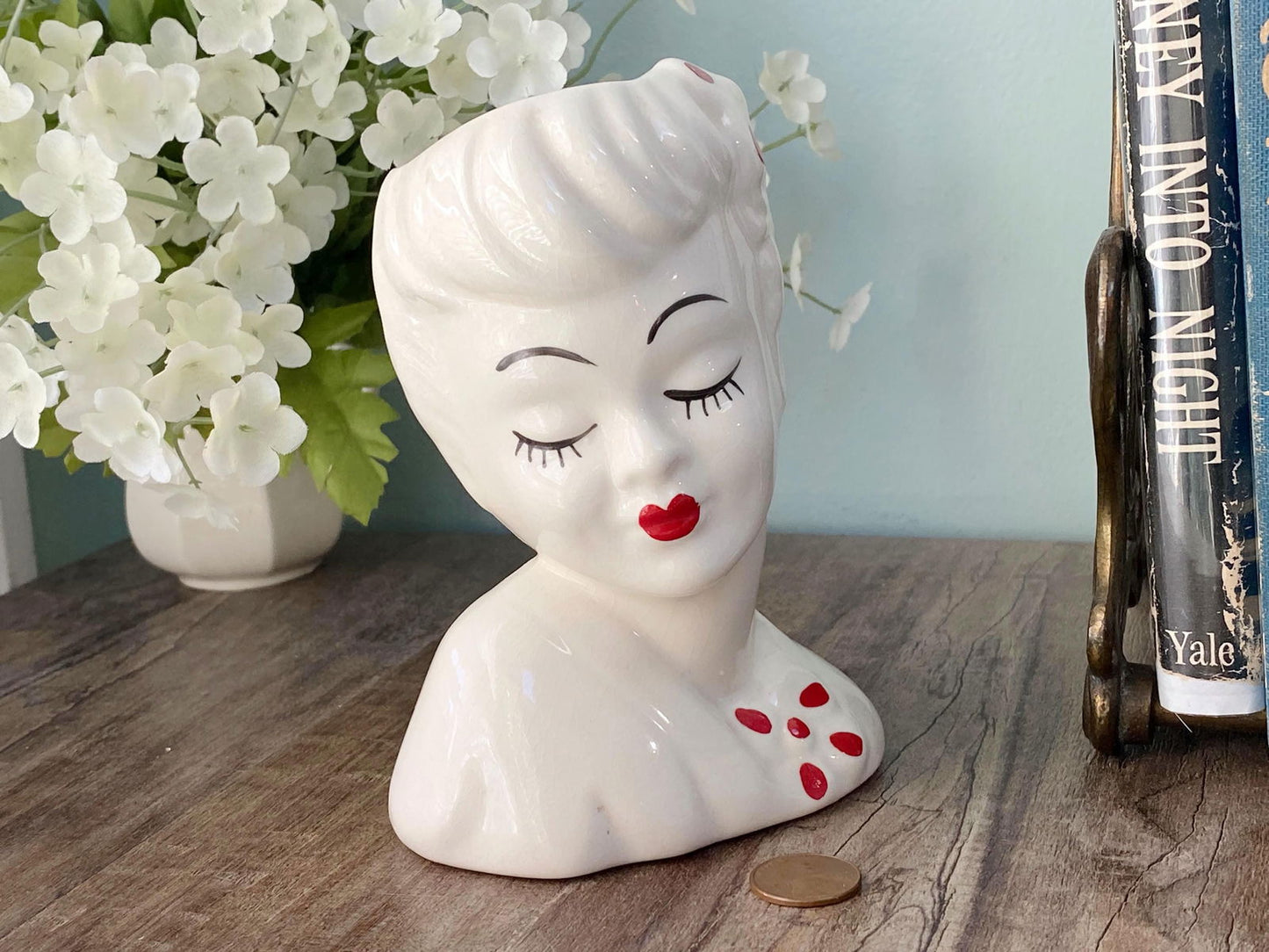 Midcentury Glamour Girl Head Vase - Duckwells