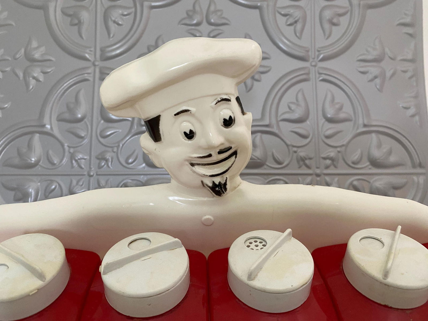 Midcentury Red and White Plastic Spice Rack by Dapol - Duckwells