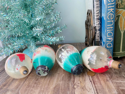 Vintage Chinese Lantern Christmas Bulbs at Duckwells