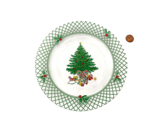 Vintage French Clear Glass Christmas Luncheon Plates by Arcoroc at Duckwells