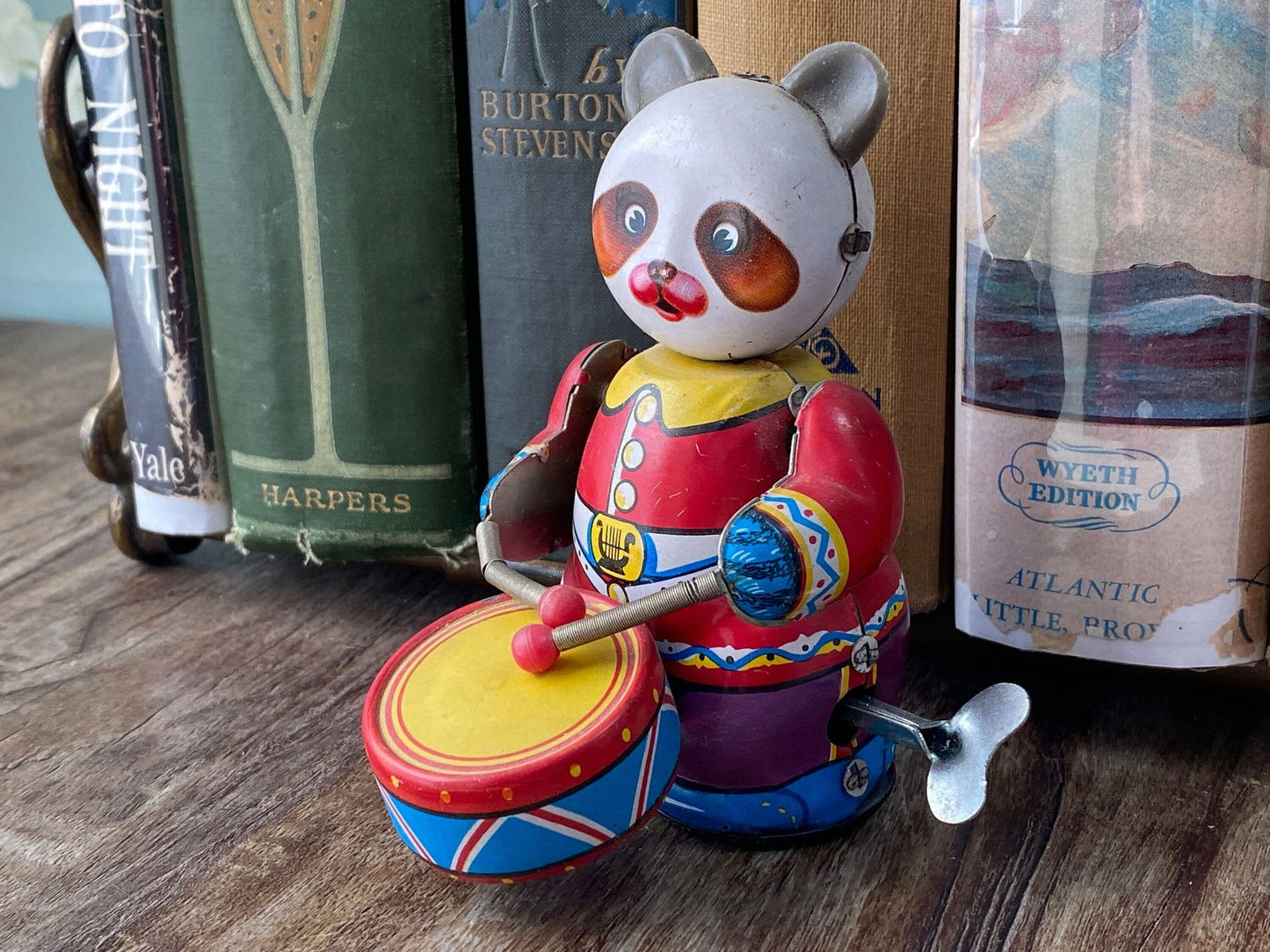 Vintage Panda Wind up Tin Litho Toy - Duckwells