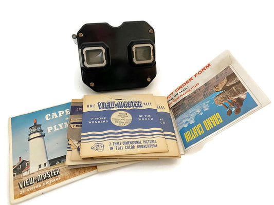 Vintage Sawyers View Master Photo Viewer with 10 3D Photo Reels at Duckwells
