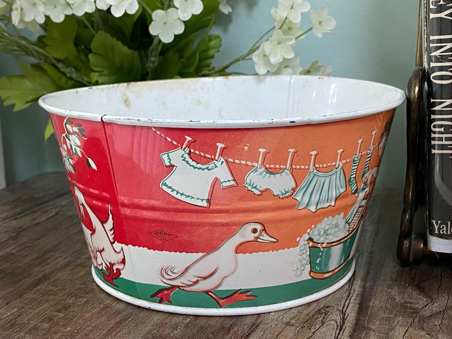 Vintage Tin Toy Wash Tub by Wolverine with Clothespins - Duckwells