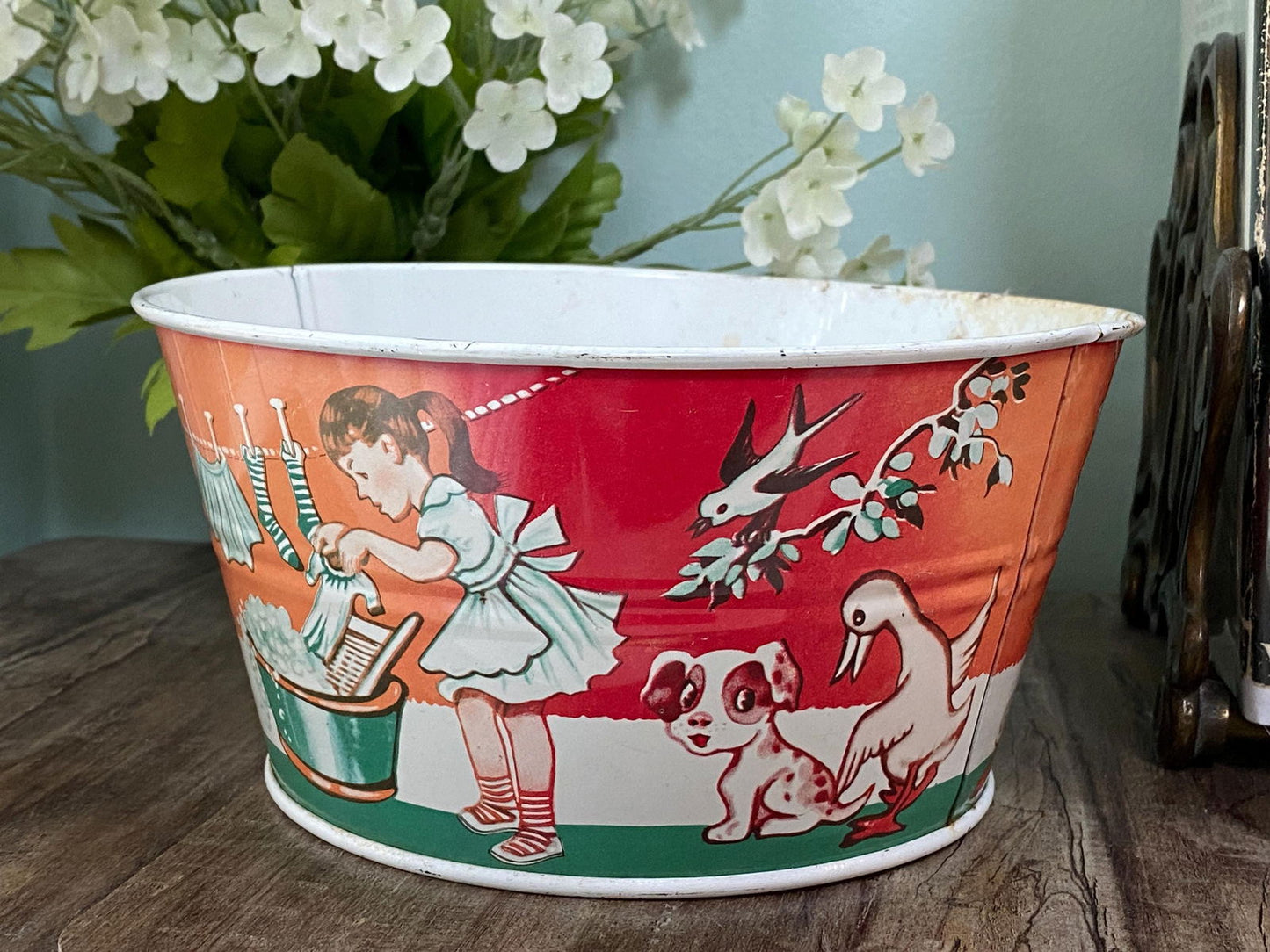 Vintage Tin Toy Wash Tub by Wolverine with Clothespins - Duckwells