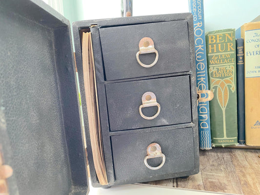 Vintage Fingerprinting Kit at Duckwells