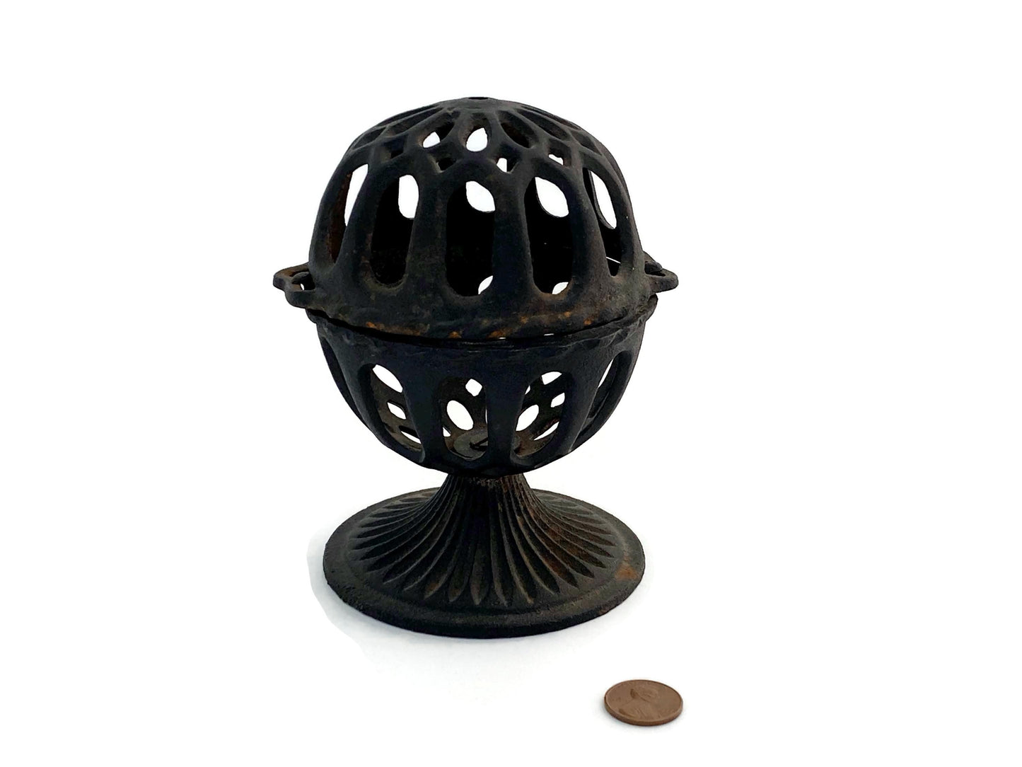 Vintage Cast Iron String Holder at Duckwells