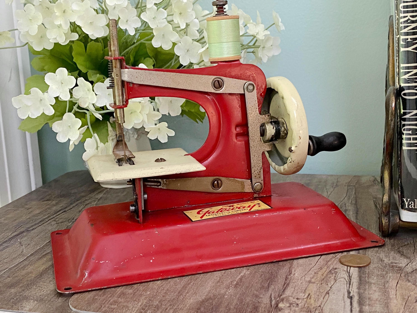 Vintage Toy Sewing Machine, Gateway Junior Model NP-1