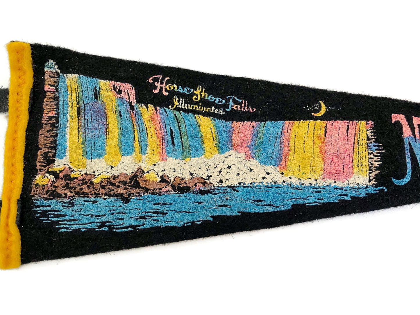 Midcentury Niagara Falls Canadian Tourist Small Pennant at Duckwells
