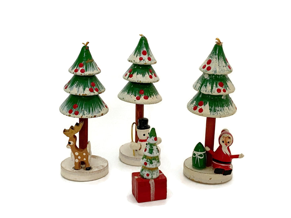 Vintage Wood Christmas Tree Figurines, 1970s Made in Taiwan at Duckwells