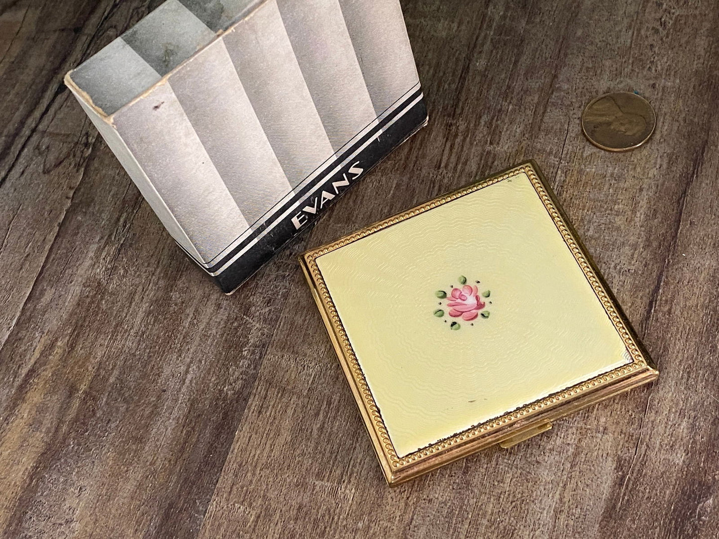1940s Mirrored Compact at Duckwells