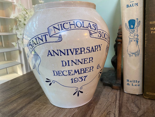 1937 Saint Nicholas Society Annual Dinner Royal Delft Vase
