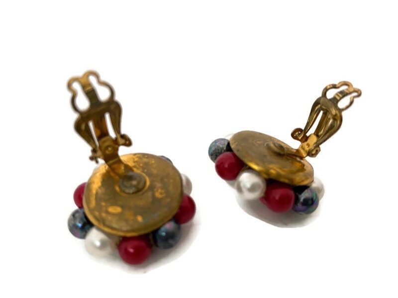 Midcentury Beaded Jewelry Set at Duckwells