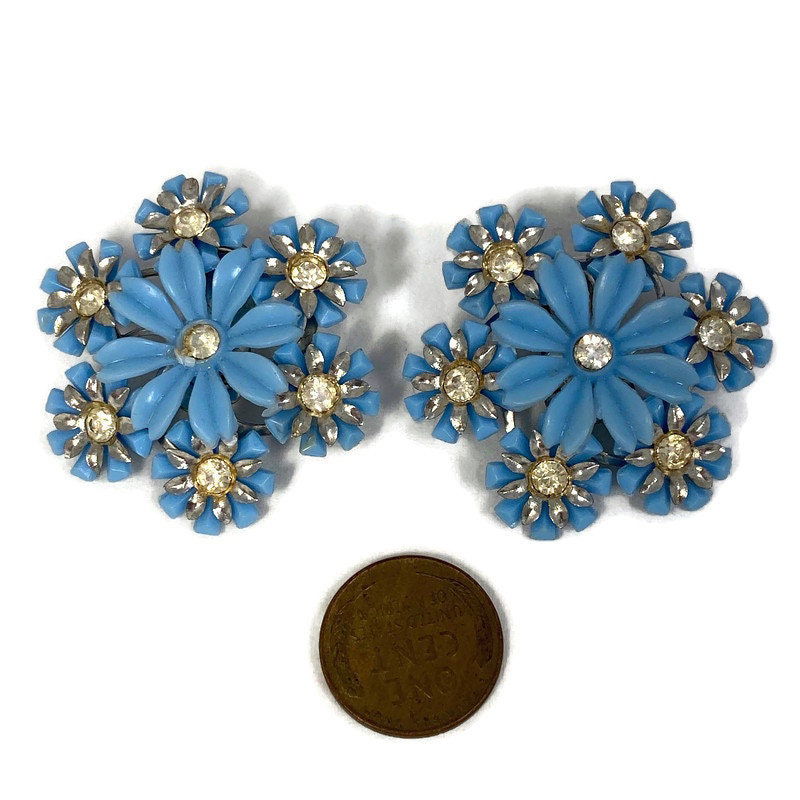 Midcentury Blue Flower Clip On Earrings at Duckwells