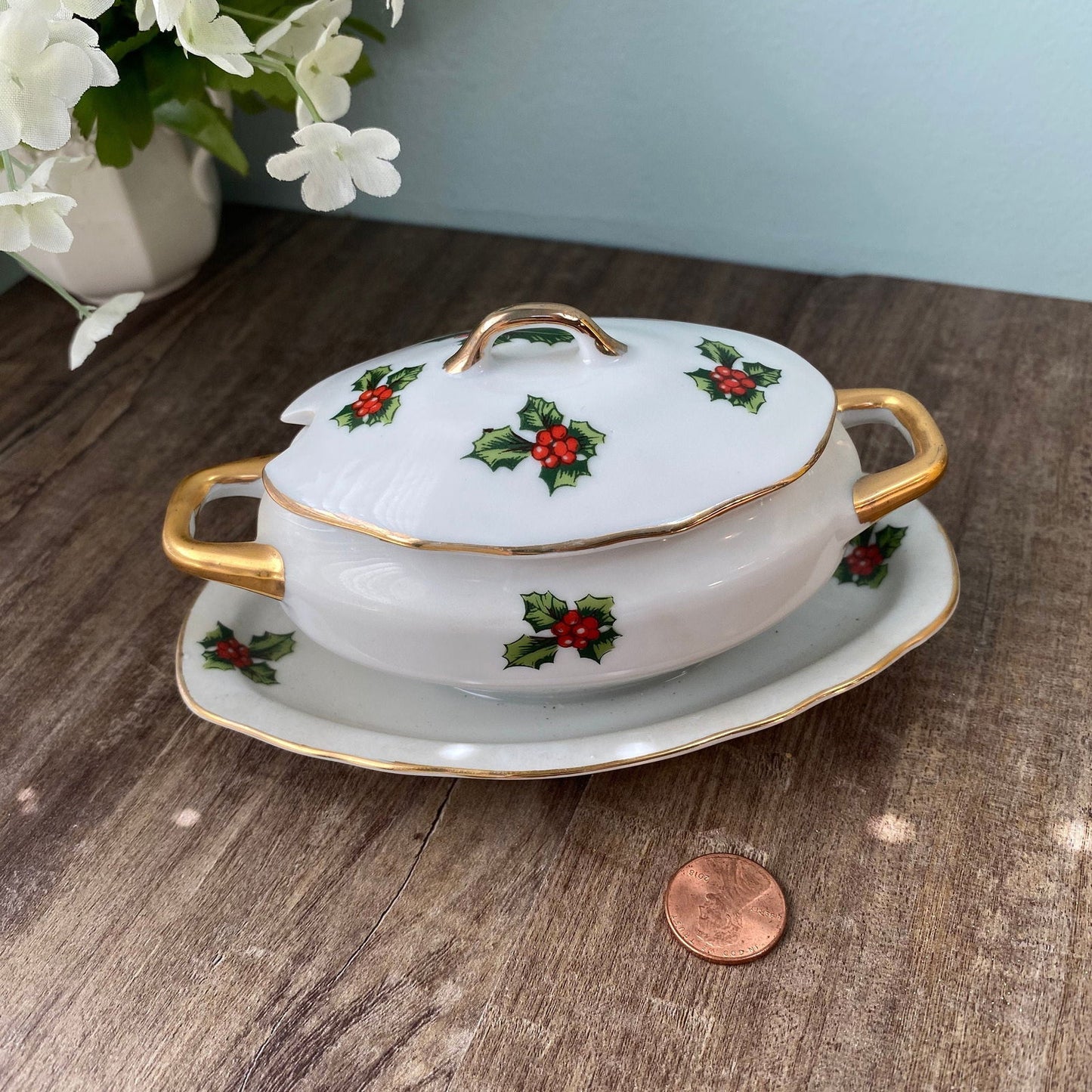 Midcentury Christmas Condiment Server by Lefton at Duckwells