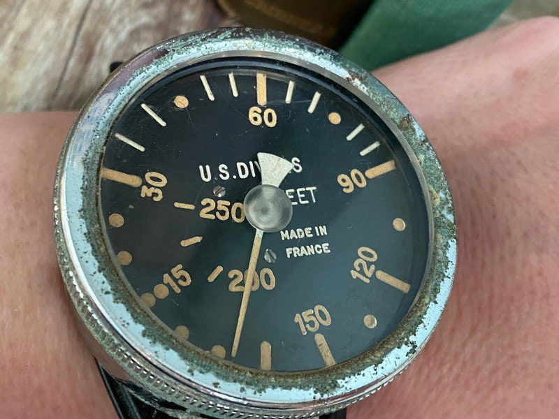 Midcentury French Divers Depth Gauge at Duckwells