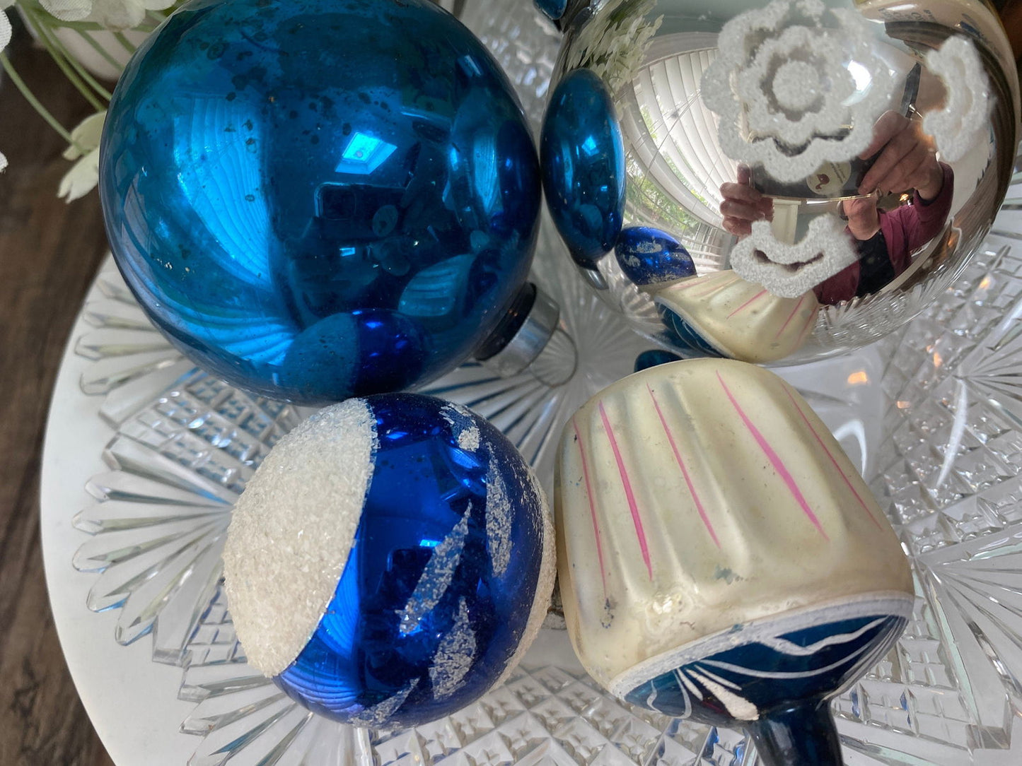 Midcentury Glass Christmas Ornaments - Duckwells
