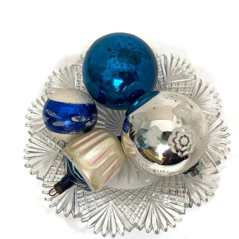 Midcentury Glass Christmas Ornaments - Duckwells