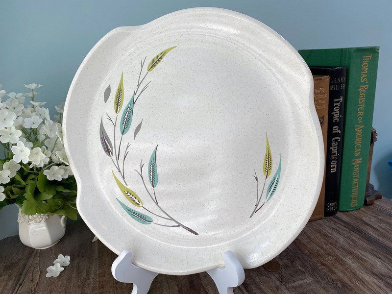 Midcentury Harmony House Whispering Leaves Dinner Plates - Duckwells