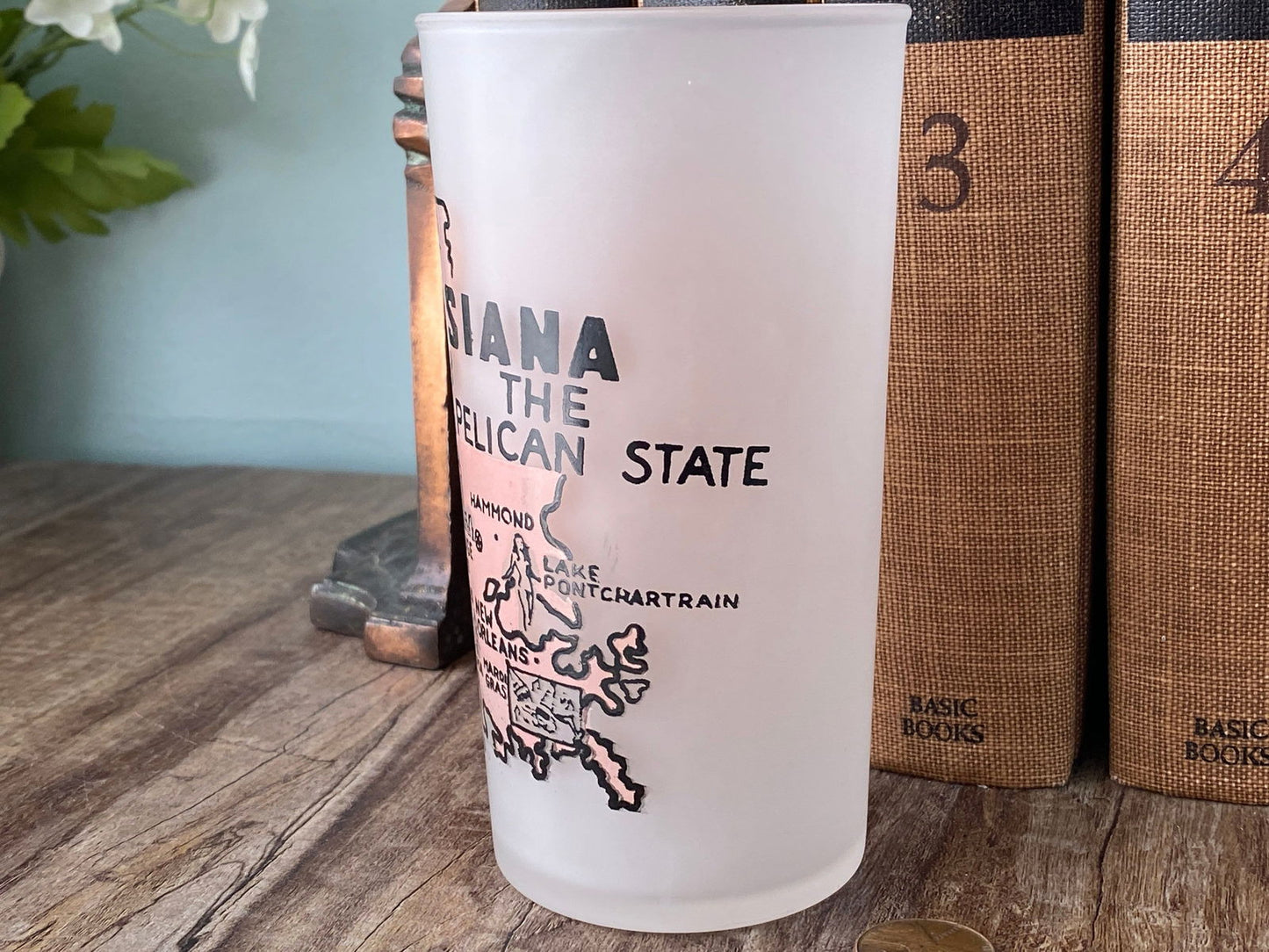 Midcentury Louisiana Souvenir Glass with State Map - Duckwells