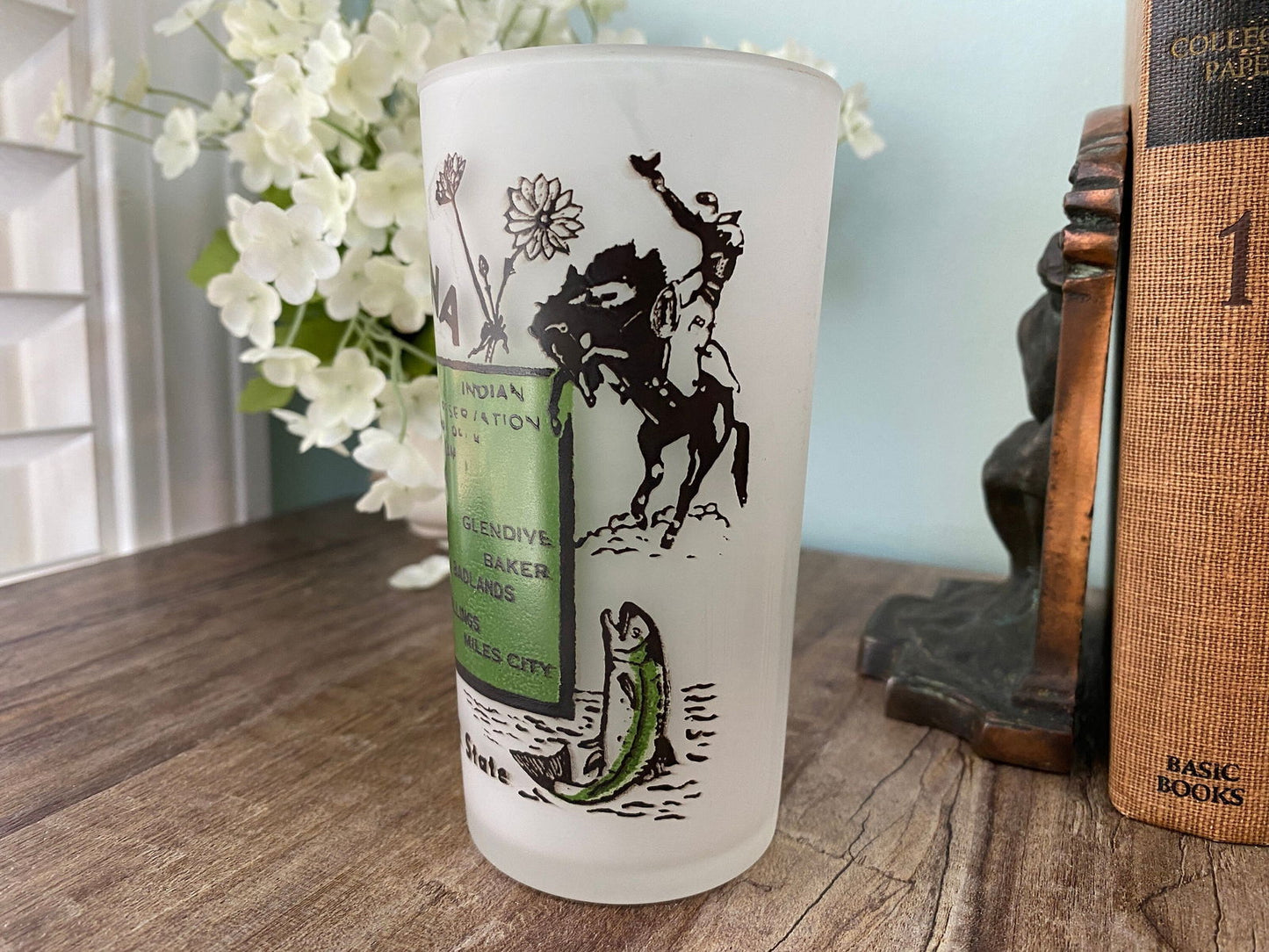 Midcentury Montana Souvenir Glass with State Map - Duckwells