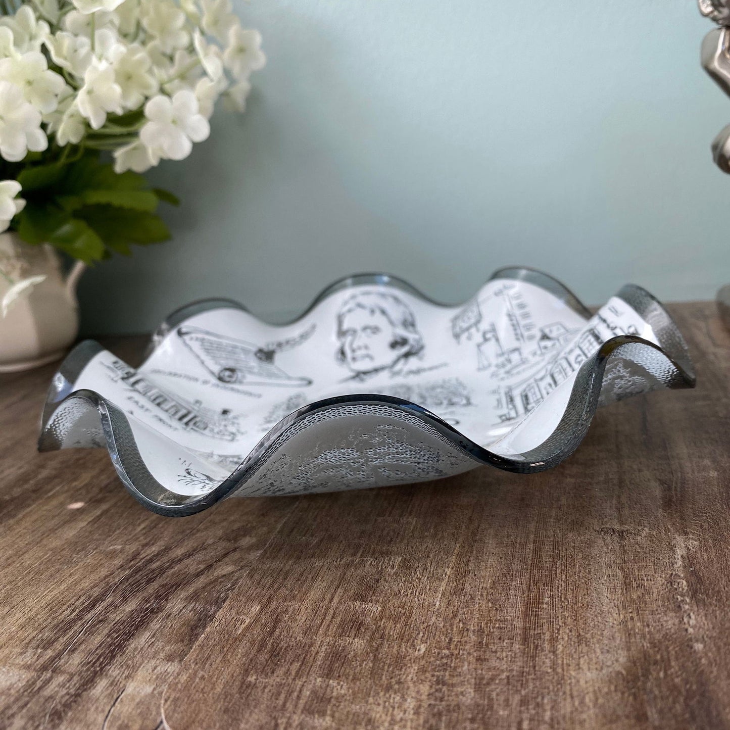 Midcentury Monticello Glass Dish - Houze Art - Duckwells