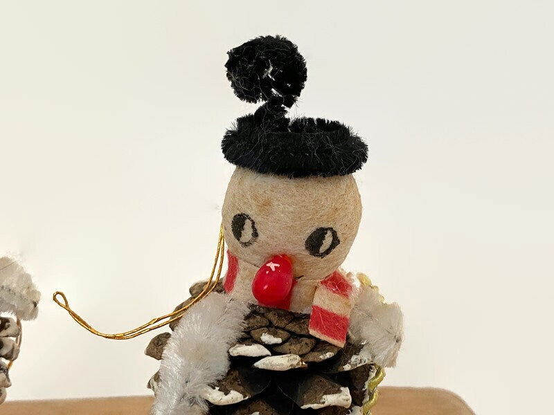 Midcentury Pinecone Snowmen on Skis - Duckwells