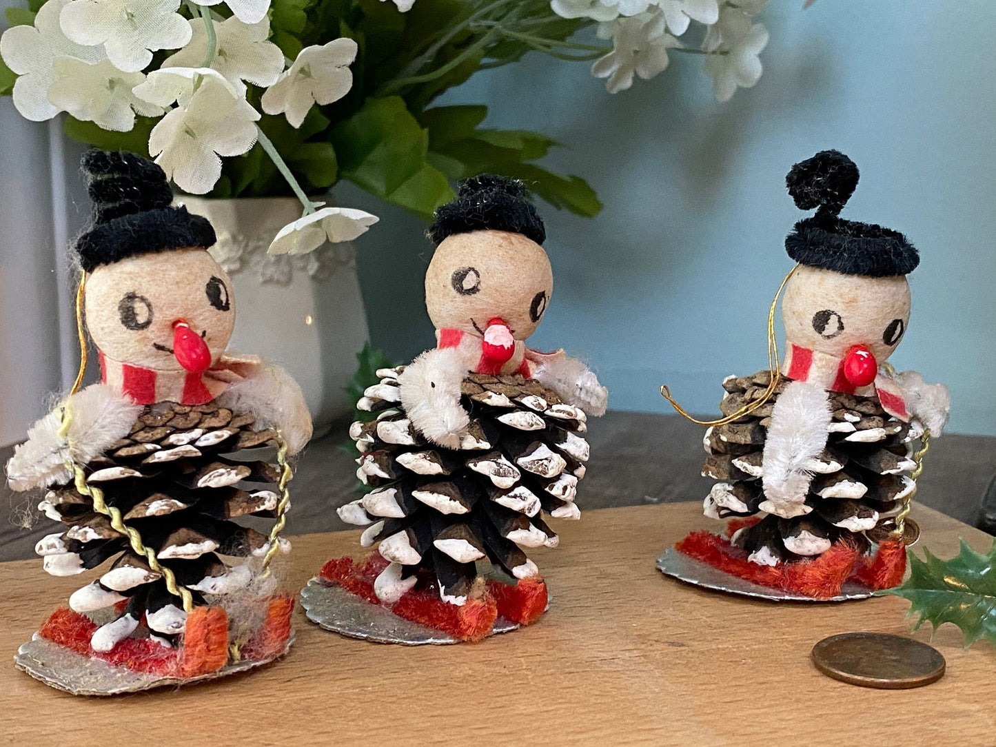 Midcentury Pinecone Snowmen on Skis - Duckwells