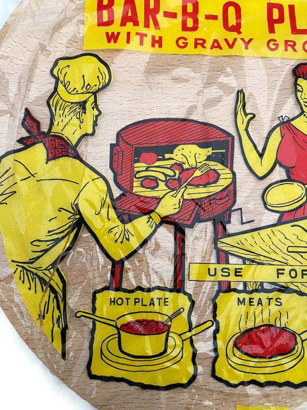 Midcentury Round Wood Cutting Board at Duckwells