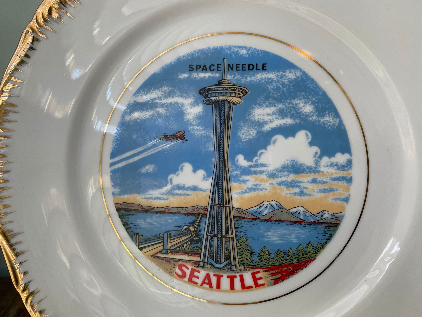 Midcentury Seattle Washington Souvenir Plate - Duckwells