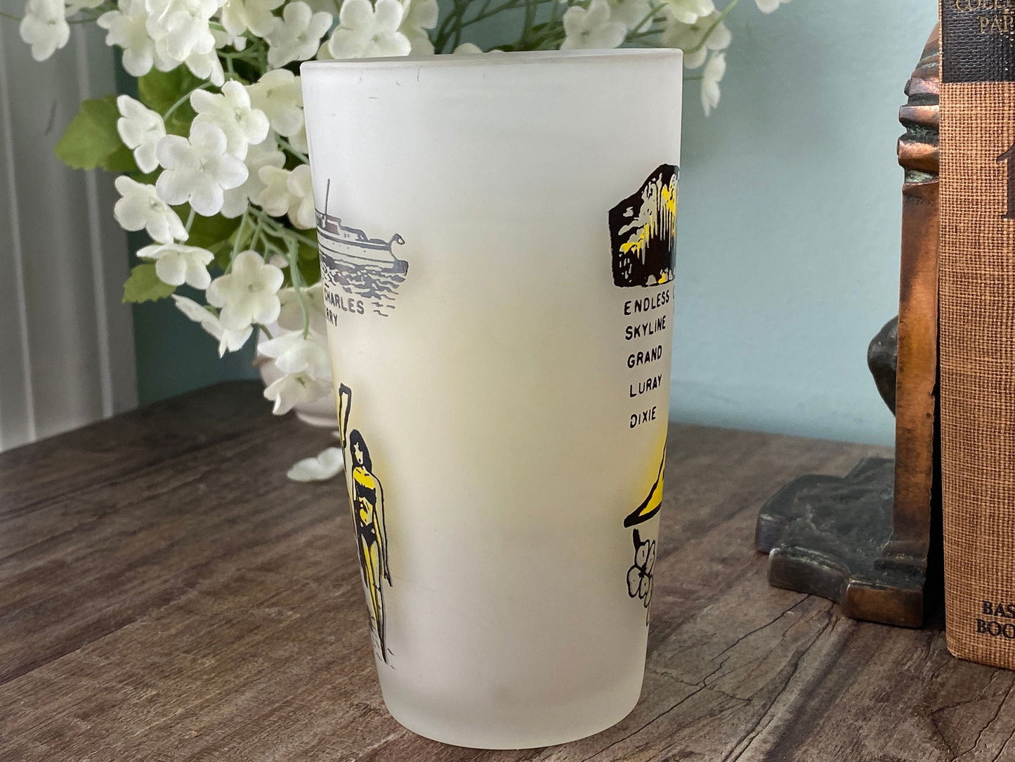 Midcentury Virginia Souvenir Glass with State Map - Duckwells