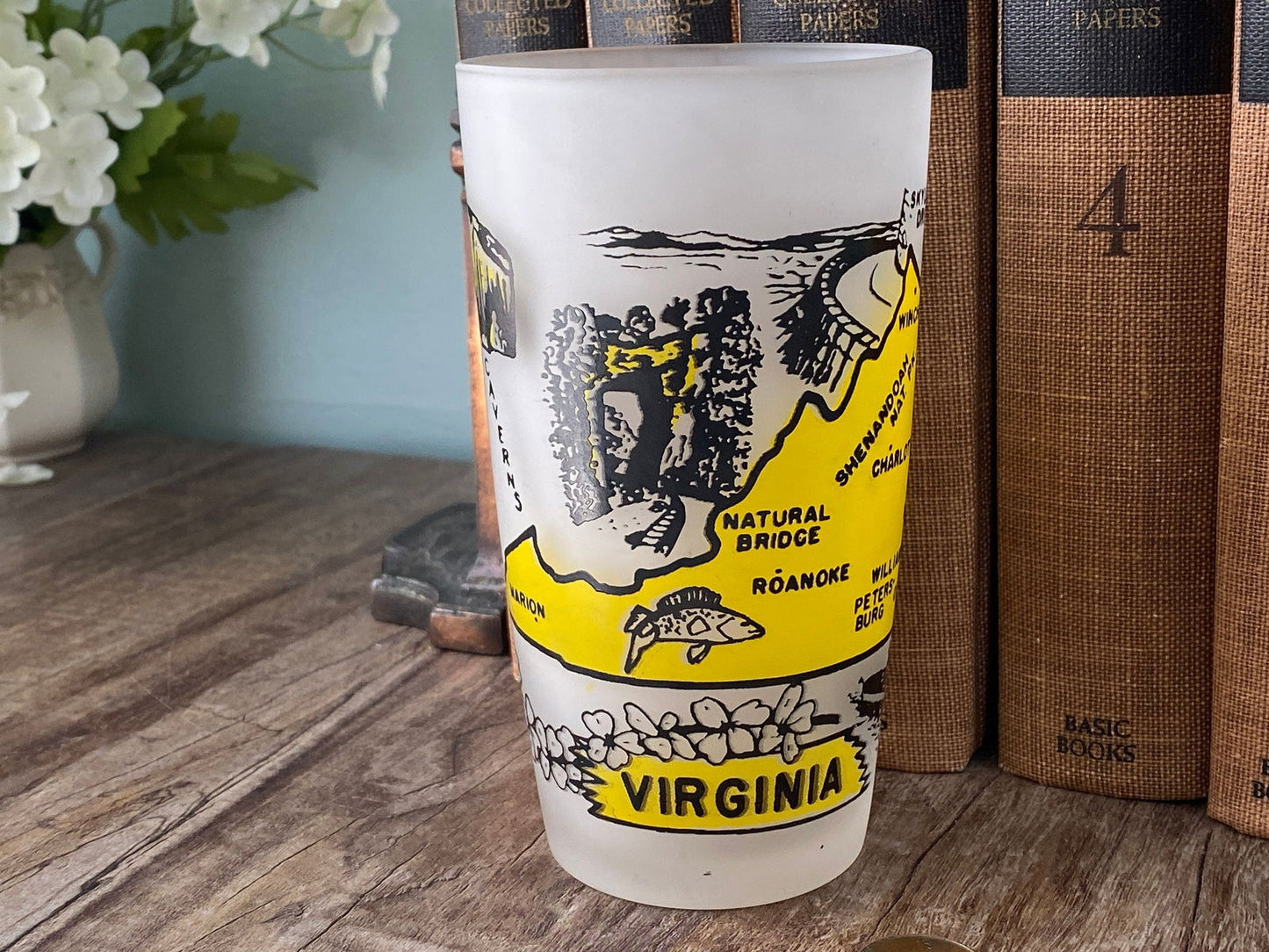 Midcentury Virginia Souvenir Glass with State Map - Duckwells