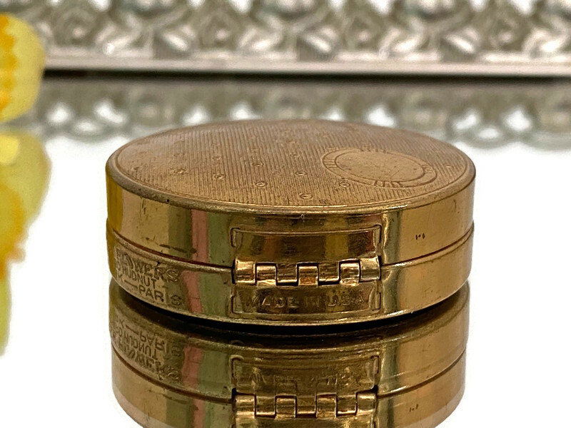 Vintage 1930s Art Deco Rouge Compact by Hudnet at Duckwells