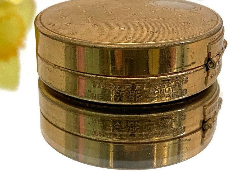Vintage 1930s Art Deco Rouge Compact by Hudnet at Duckwells
