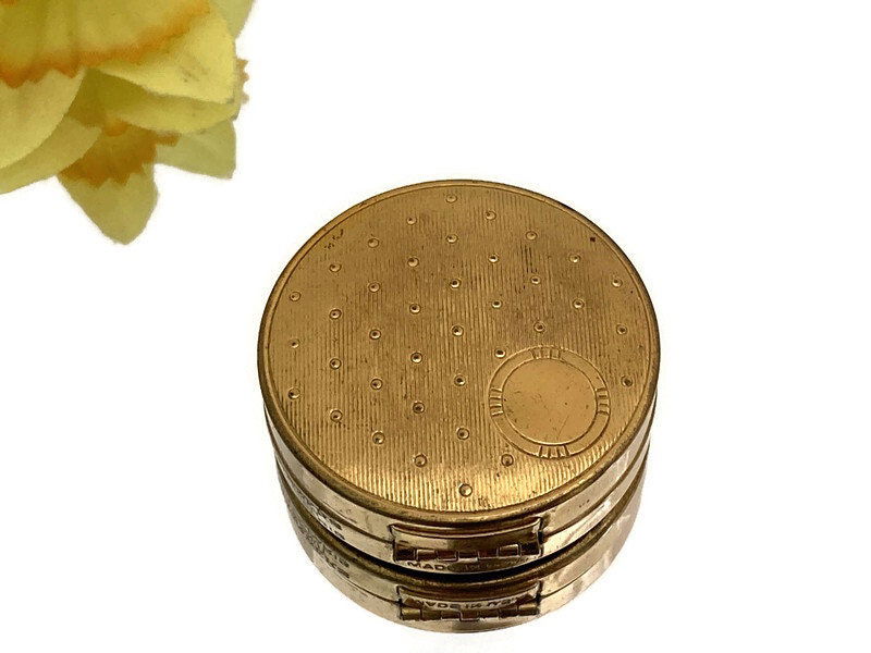 Vintage 1930s Art Deco Rouge Compact by Hudnet at Duckwells