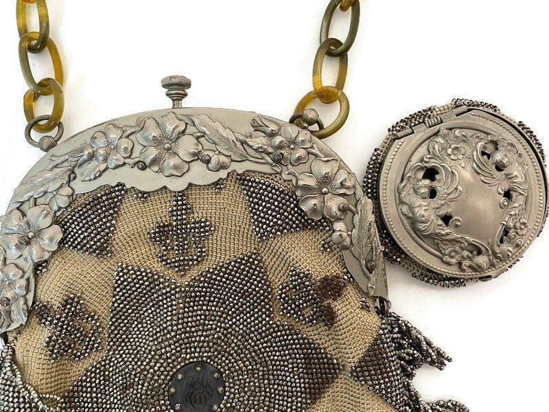 Vintage Art Deco Beaded Purse at Duckwells