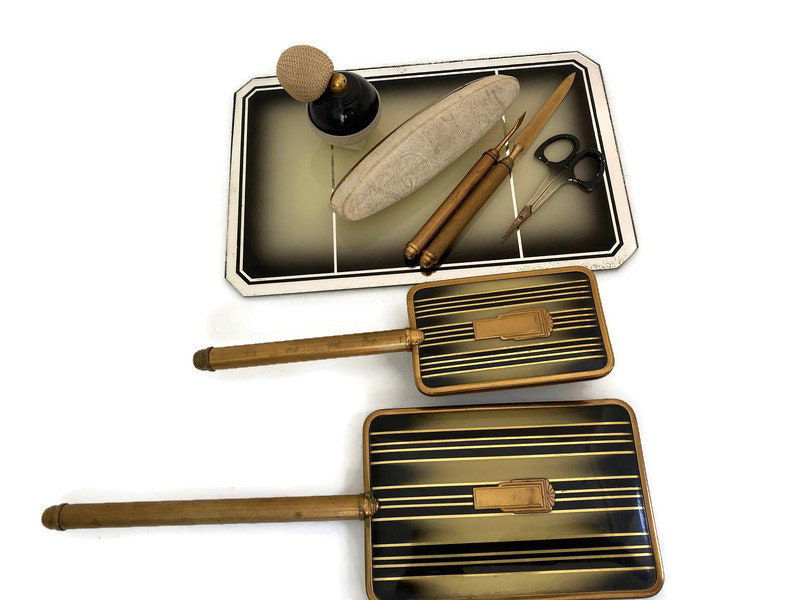 Vintage Art Deco Vanity Dresser Set - Duckwells