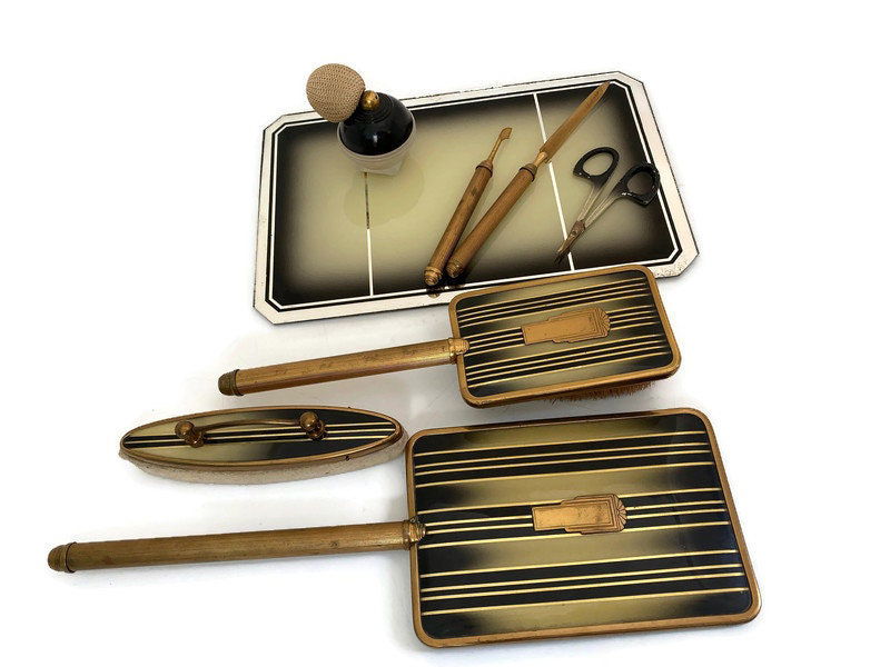 Vintage Art Deco Vanity Dresser Set - Duckwells
