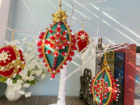 Vintage Beaded Red Green and Gold Push Pin Christmas Ornaments at Duckwells