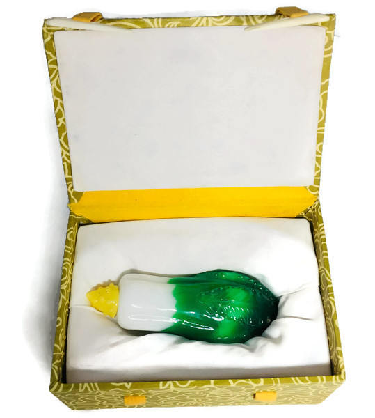 Vintage Chinese Peking Glass Bottle at Duckwells