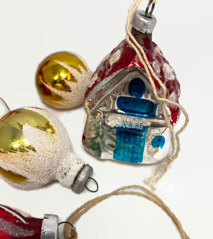 Vintage Christmas Ornaments at Duckwells