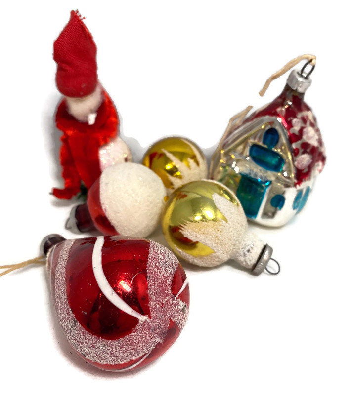 Vintage Christmas Ornaments at Duckwells