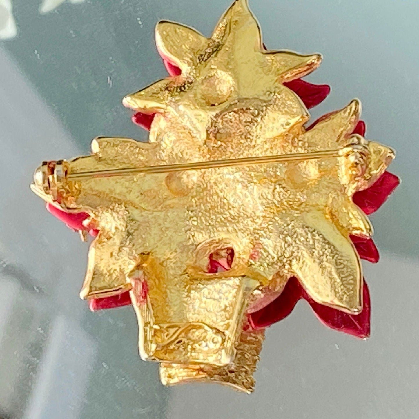 Vintage Christmas Poinsettia Pin Brooch by Tona - Duckwells