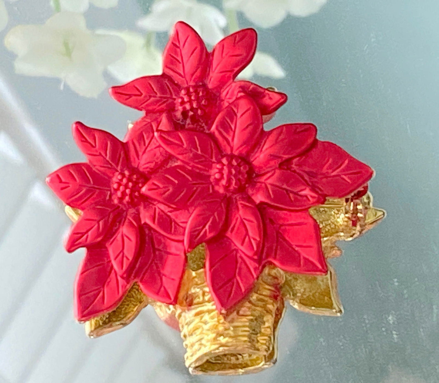 Vintage Christmas Poinsettia Pin Brooch by Tona - Duckwells