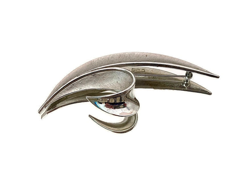 Vintage Crown Trifari Large Brooch Pin - Duckwells