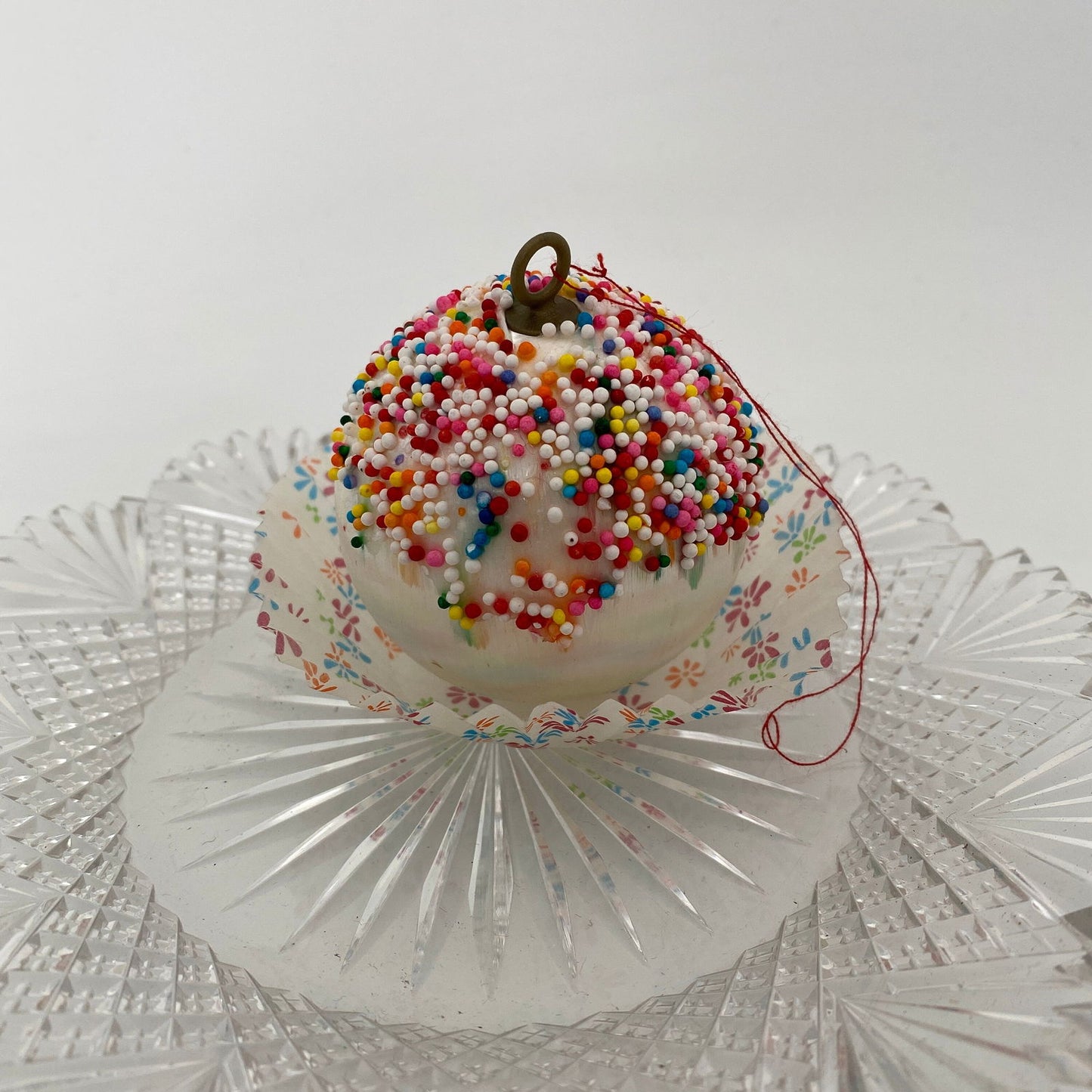 Vintage Cupcake Christmas Ornament - Duckwells