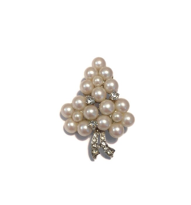 Vintage Faux Pearl and Rhinestone Pin at Duckwells