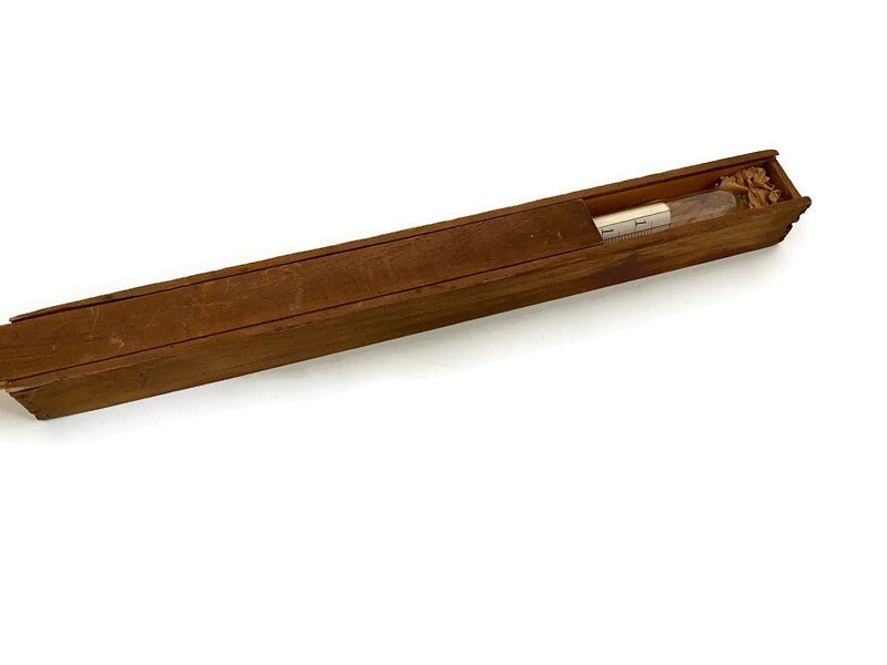Vintage Glass Fahrenheits Scale Thermometer in Wood Box at Duckwells