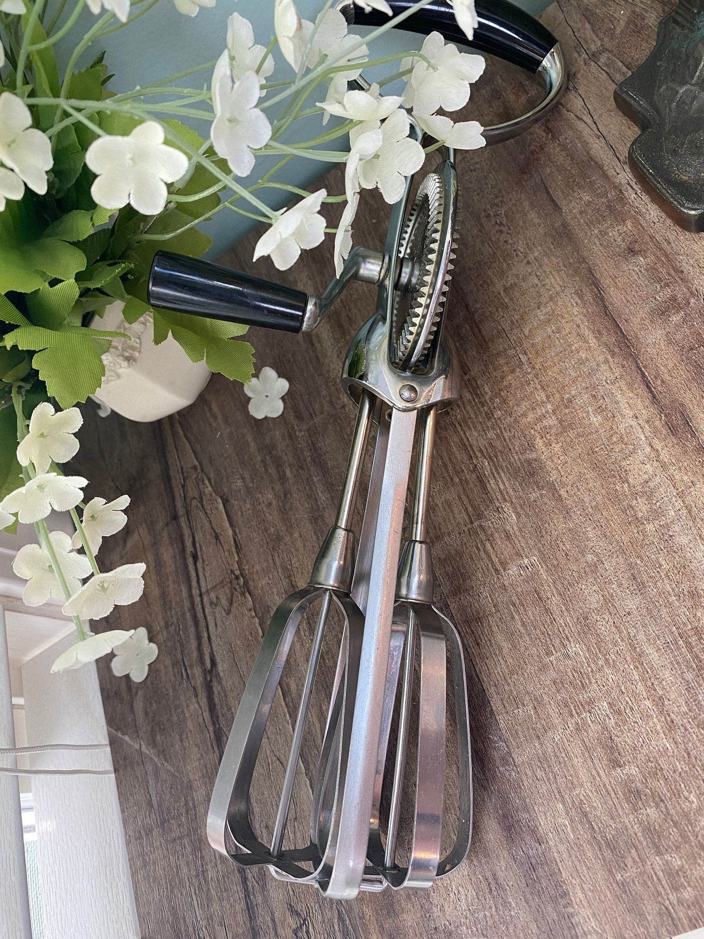 Vintage Hand Mixer - Duckwells
